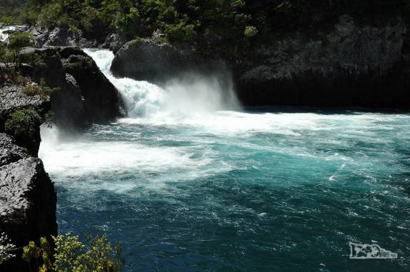 Os Saltos de Petrohué, no Parque Nacional Vicente Pérez Rosales,  região de Puerto Varas, no sul do Chile